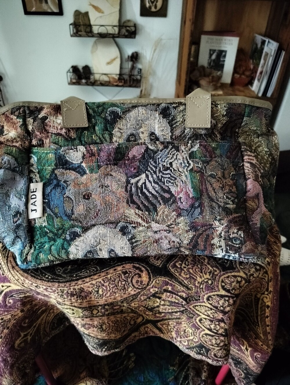 Vintage JADE Safari Jungle Animal Tapestry Tote Bag with Pockets - Picture 6 of 6
